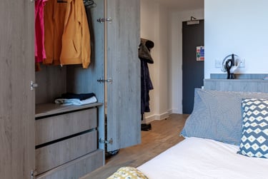 Gold En Suite at Pavilion Point, 118-132 London Road, The Level, Brighton, BN14JH - Image 4